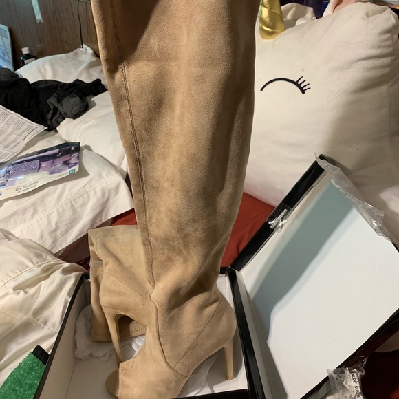 Tan over the knee vegan suede boots size 8 - Picture 3 of 5